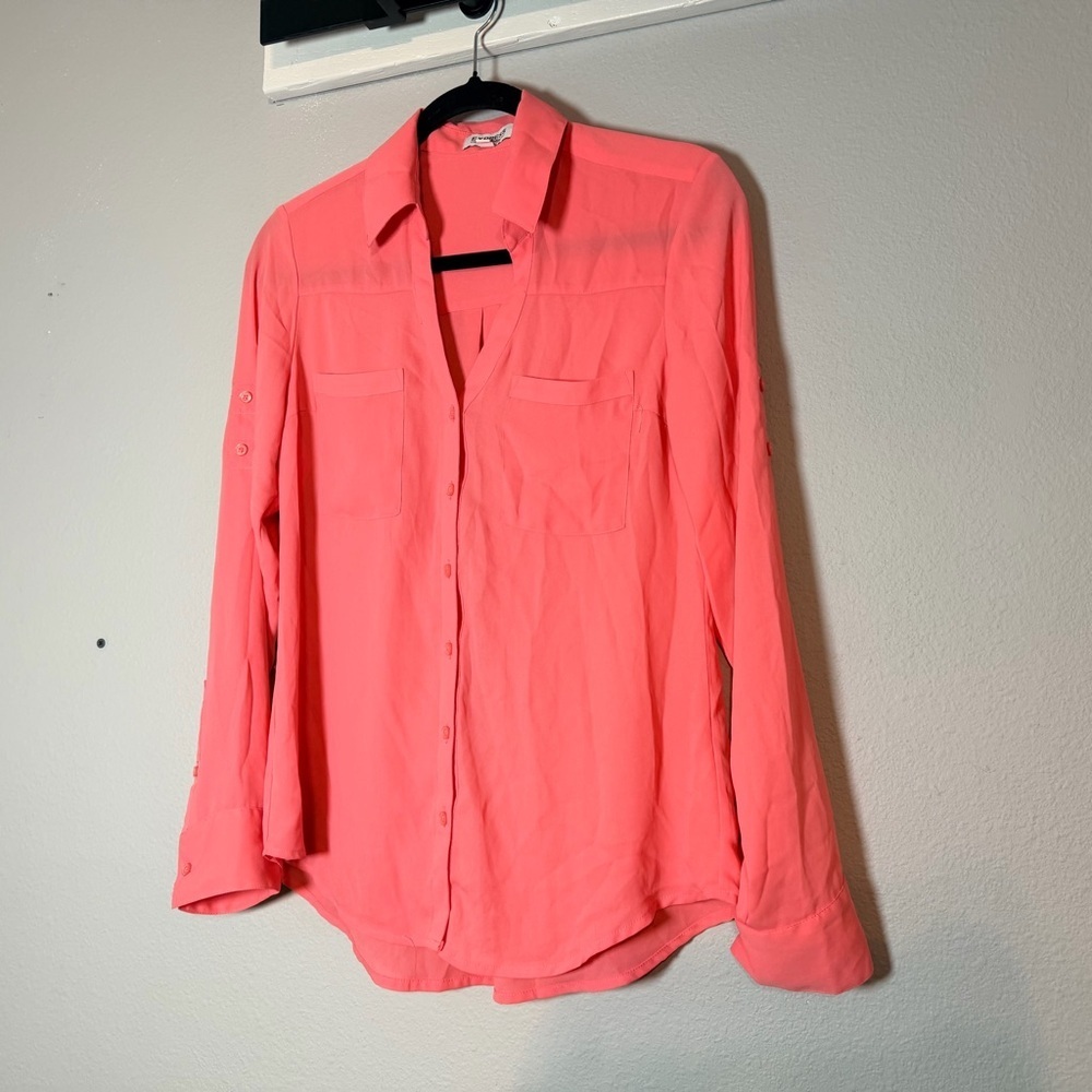 Express Portofino Button Up Blouse Size Small Coral Deep V-Neck